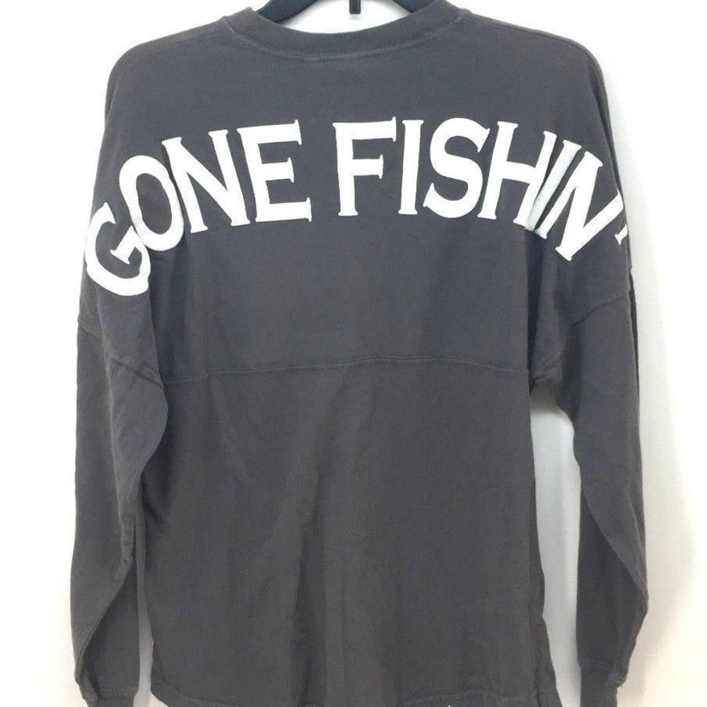Above Wings Men's 'Gone Fishin' LS Gray T-Shirt